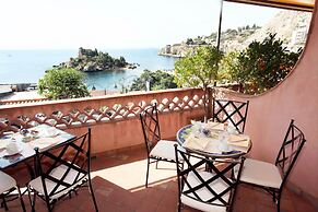 Mendolia Beach Hotel