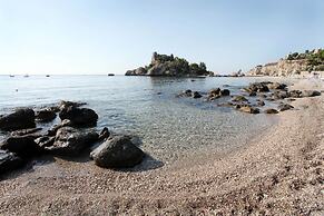 Mendolia Beach Hotel