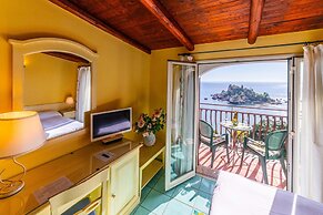 Mendolia Beach Hotel