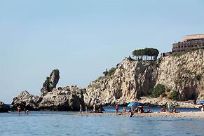 Mendolia Beach Hotel