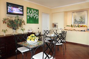 Mendolia Beach Hotel