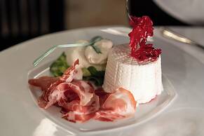 Cristal Palace Hotel