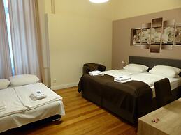 Hotel Pension Elegia am Kurfürstendamm