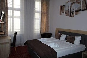Hotel Pension Elegia am Kurfürstendamm