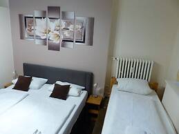 Hotel Pension Elegia am Kurfürstendamm