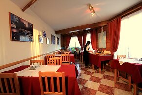 Linda Vista Apart Hotel