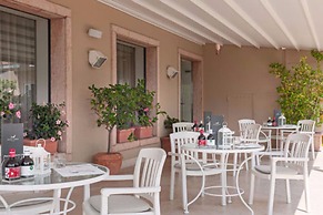 Hotel Eden
