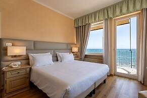 B&B Hotel Diano Marina Palace