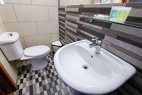 London Visitors Hotel