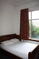 London Visitors Hotel