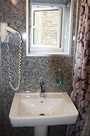 London Visitors Hotel