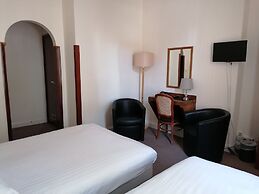 London Visitors Hotel