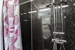 London Visitors Hotel