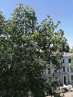 London Visitors Hotel