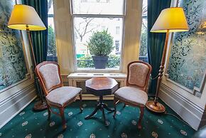 London Visitors Hotel