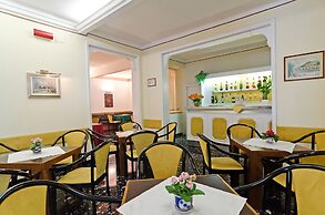 Hotel Ariston Montecarlo
