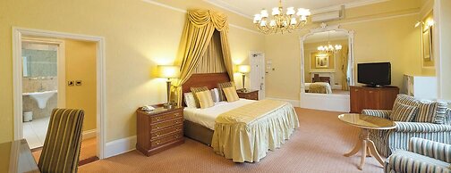 The Royal & Fortescue