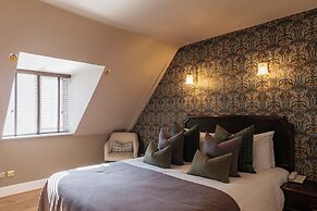 The Royal Hotel