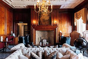 The Royal Hotel