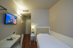 Hotel Touring