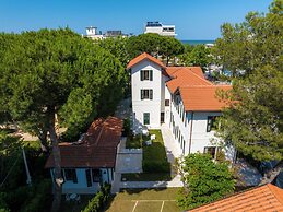 Hotel Select Suites & Spa / Apartments
