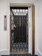 The Grant Arms Hotel