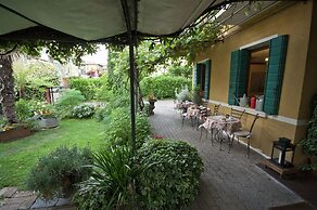 Antica Villa Graziella Hotel