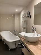 Hotel Le Lion d'Or et restaurant la Table du Lion