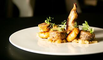 Hotel Le Lion d'Or et restaurant la Table du Lion