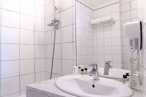 Ours Blanc - Place Victor Hugo