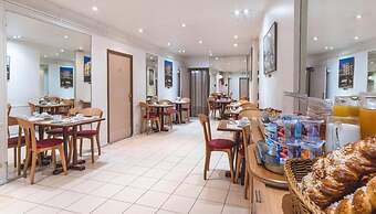 Ours Blanc - Place Victor Hugo