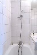 Ours Blanc - Place Victor Hugo