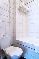 Ours Blanc - Place Victor Hugo