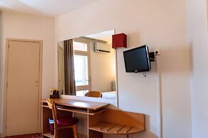 Ours Blanc - Place Victor Hugo