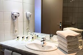 Ours Blanc - Place Victor Hugo