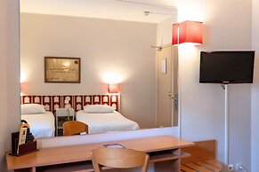 Ours Blanc - Place Victor Hugo