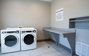Holiday Inn Express & Suites Dallas Southwest-Cedar Hill by IHG