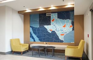 Holiday Inn Express & Suites Dallas Southwest-Cedar Hill by IHG