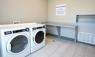Holiday Inn Express & Suites Dallas Southwest-Cedar Hill by IHG