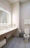 Holiday Inn Express & Suites Dallas Southwest-Cedar Hill by IHG
