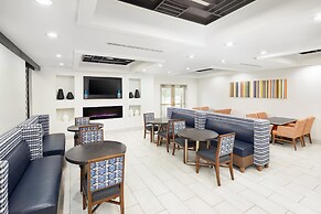 Holiday Inn Express Hotel & Suites Spartanburg-North by IHG