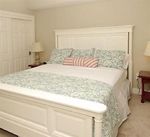 Escapes! To The Shores Orange Beach, a Ramada by Wyndham