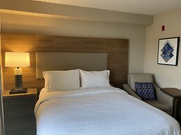 Candlewood Suites Harrisburg I-81 - Hershey Area by IHG