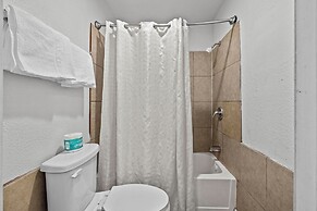 American Executive Inn