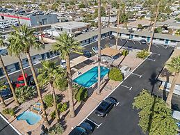 American Executive Inn