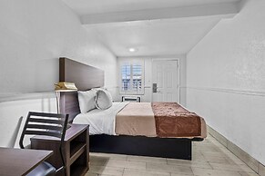 American Executive Inn