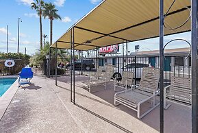 American Executive Inn