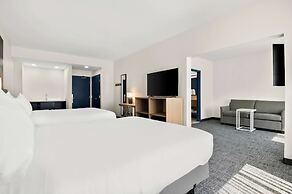 Spark by Hilton Lancaster Dutch Country