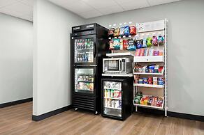 Spark by Hilton Lancaster Dutch Country