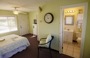 Savannah House Wine Country Inn & Cottages